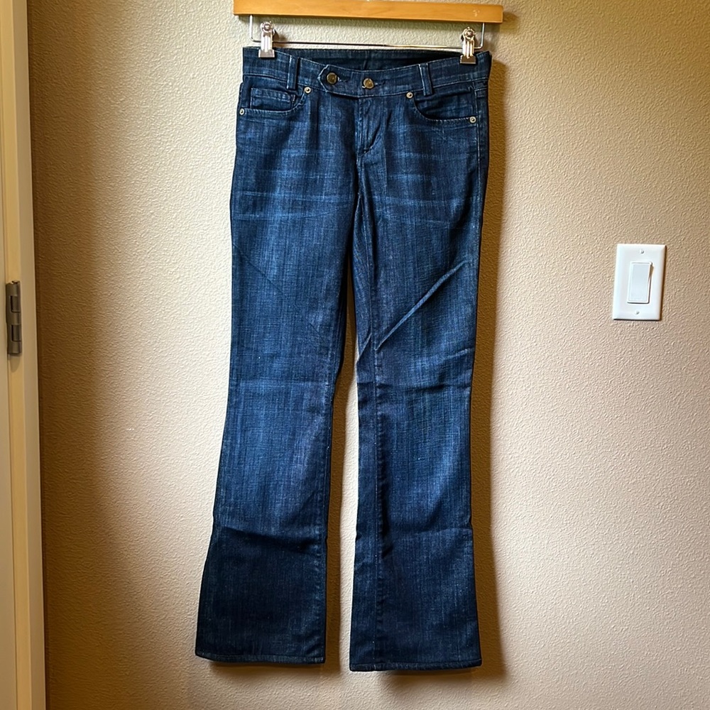 Citizens Of Humanity Arrowhead 009 Flare Jeans
Blue Size 26